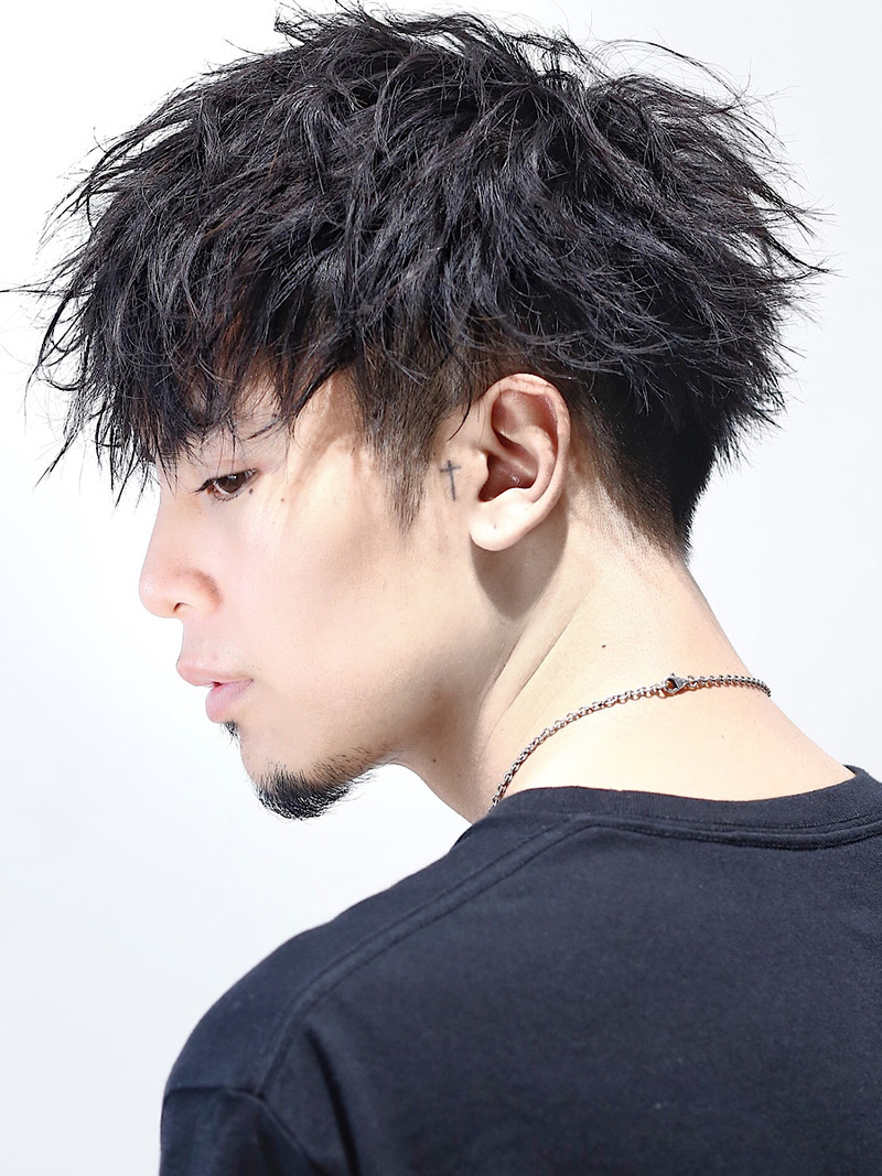 色気溢れるソフトツイストショート メンズ 髪型 Lipps Ray Ginza